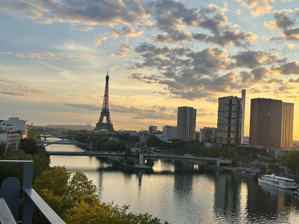 Appartement Vue Tour Eiffel Paris 16 Eme Ngoại thất bức ảnh