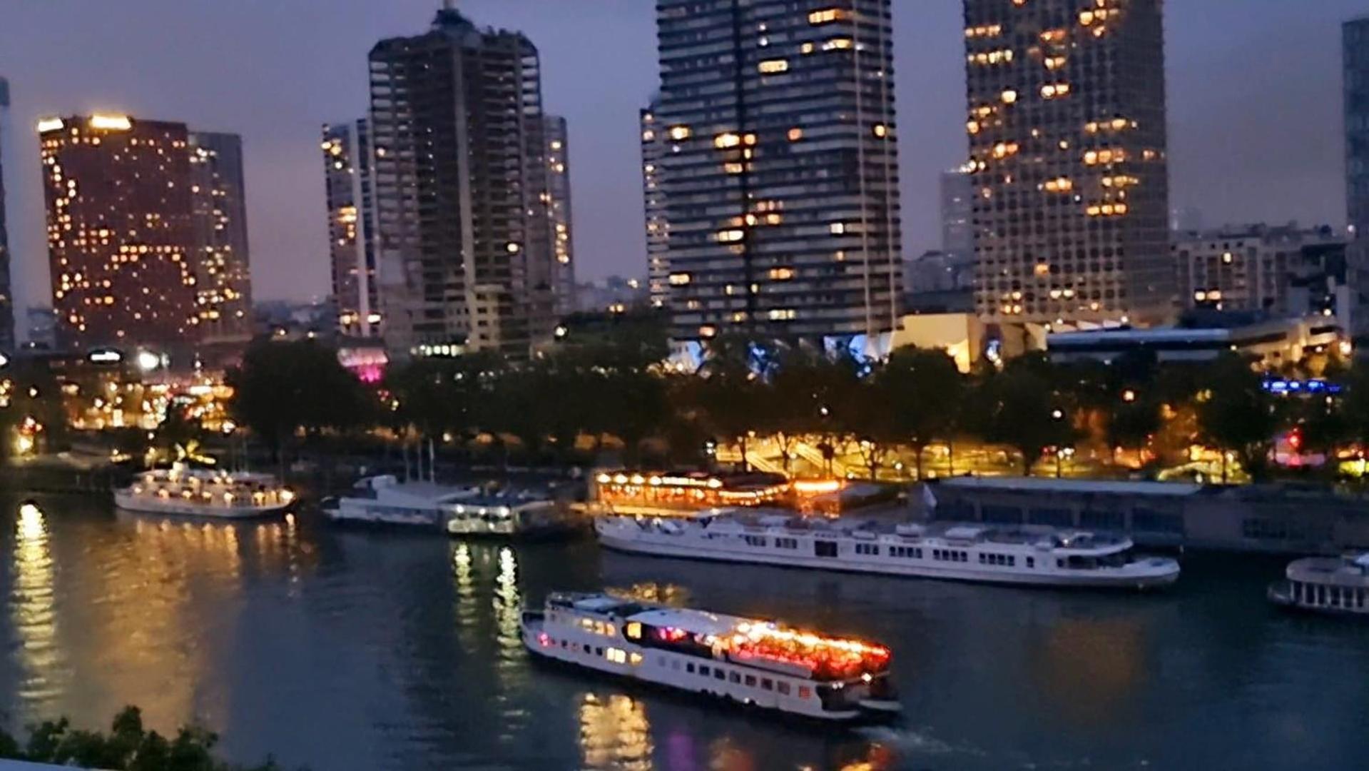 Appartement Vue Tour Eiffel Paris 16 Eme Ngoại thất bức ảnh